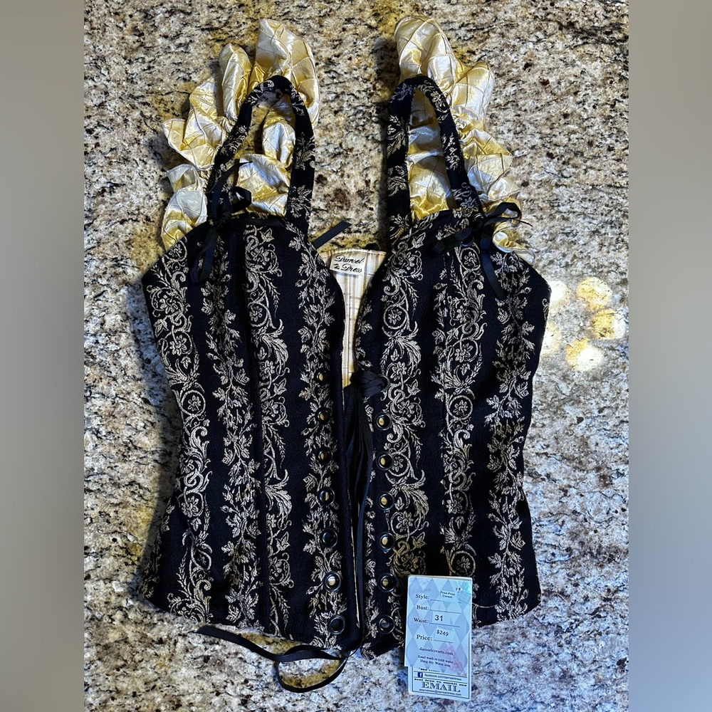 DitD Froo Froo black and yellow overbust corset